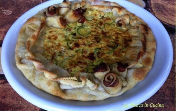 Savoury pie with Zucchini and Bacon